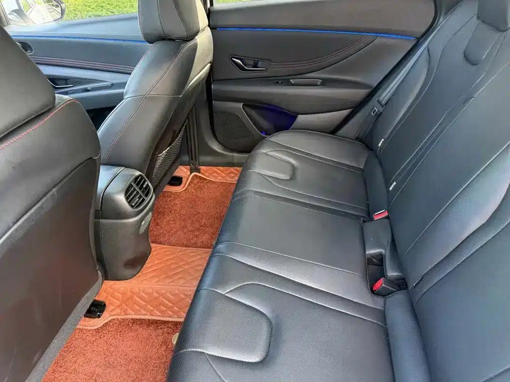 Hyundai Elantra 2022 240TGDi DCT LUX Premium Edition — миниатюра 12