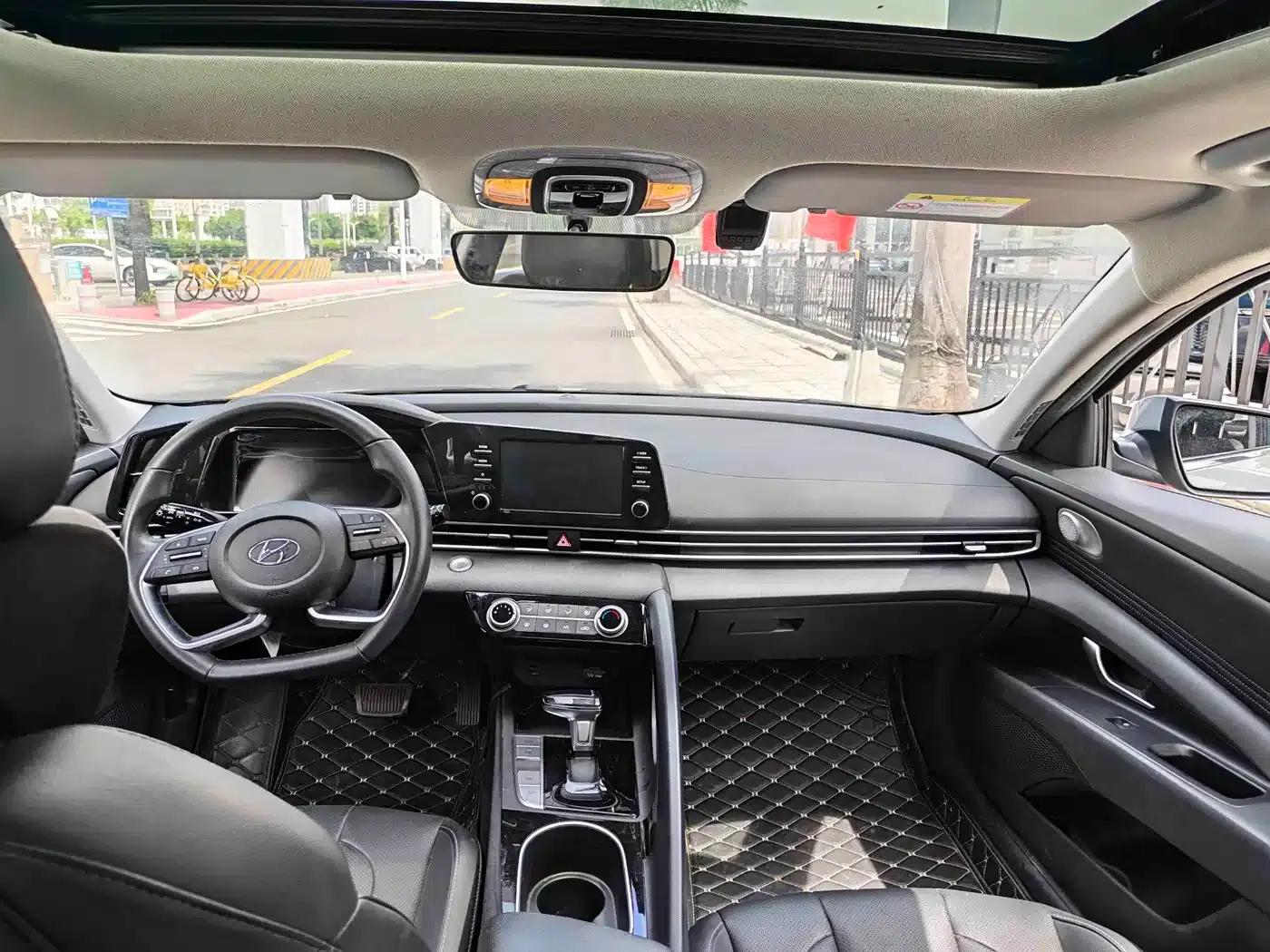 Hyundai Elantra 2021 1.5L CVT GLX Elite Edition — миниатюра 6