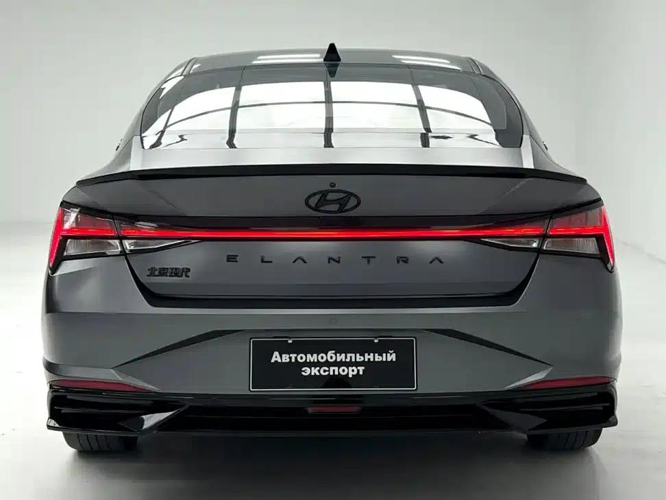 Hyundai Elantra 2022 1.5L CVT 20th Anniversary Edition — миниатюра 22
