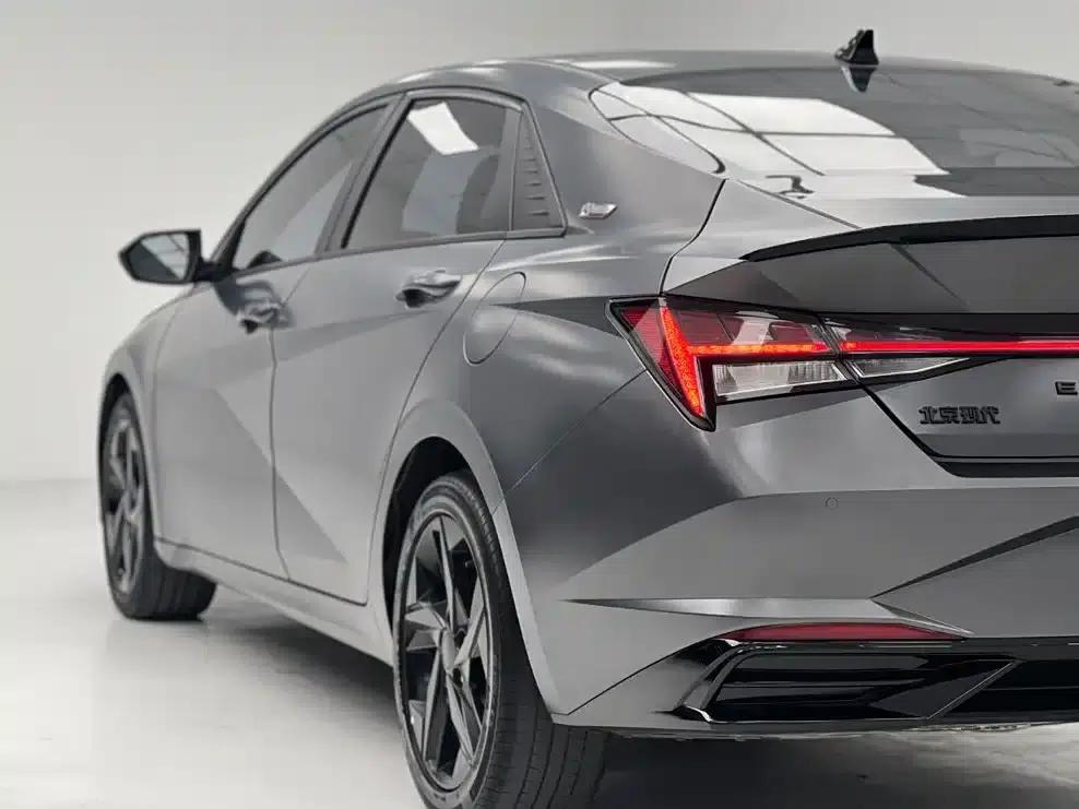 Hyundai Elantra 2022 1.5L CVT 20th Anniversary Edition — миниатюра 8