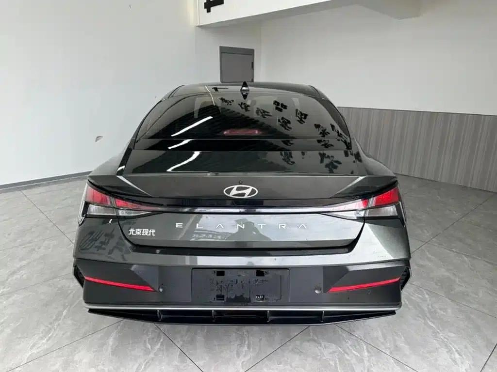 Hyundai Elantra 2023 1.5L CVT GLX Elite Edition — миниатюра 5