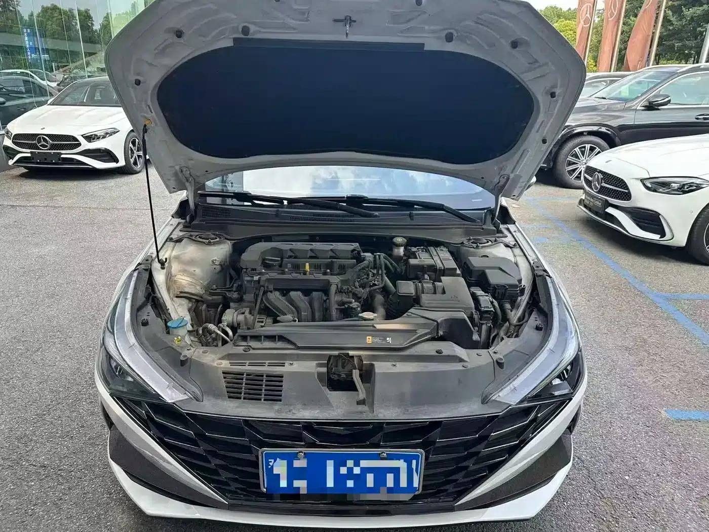 Hyundai Elantra 2021 1.5L CVT GLX Elite Edition — миниатюра 4
