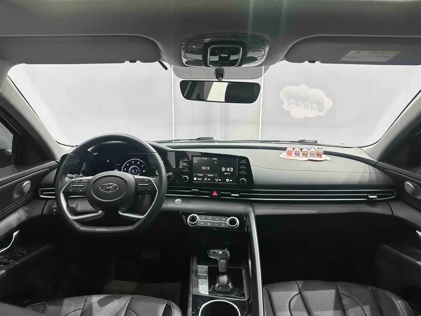 Hyundai Elantra 2022 1.5L CVT GLX Elite Edition — миниатюра 12