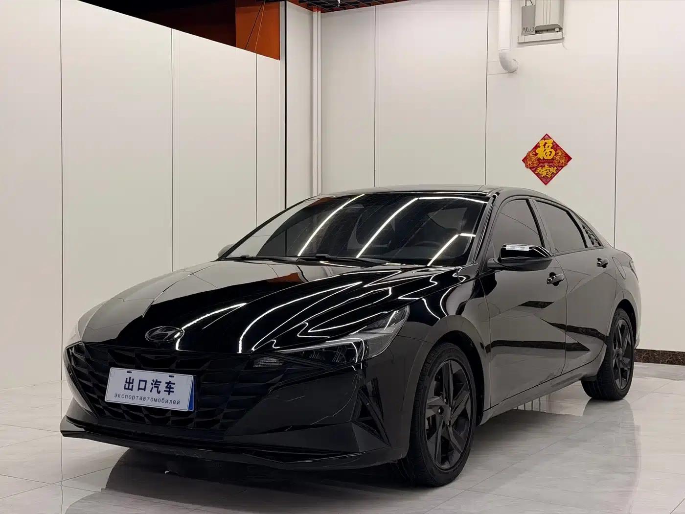Hyundai Elantra 2022 1.5L CVT LUX Premium Edition — миниатюра 6