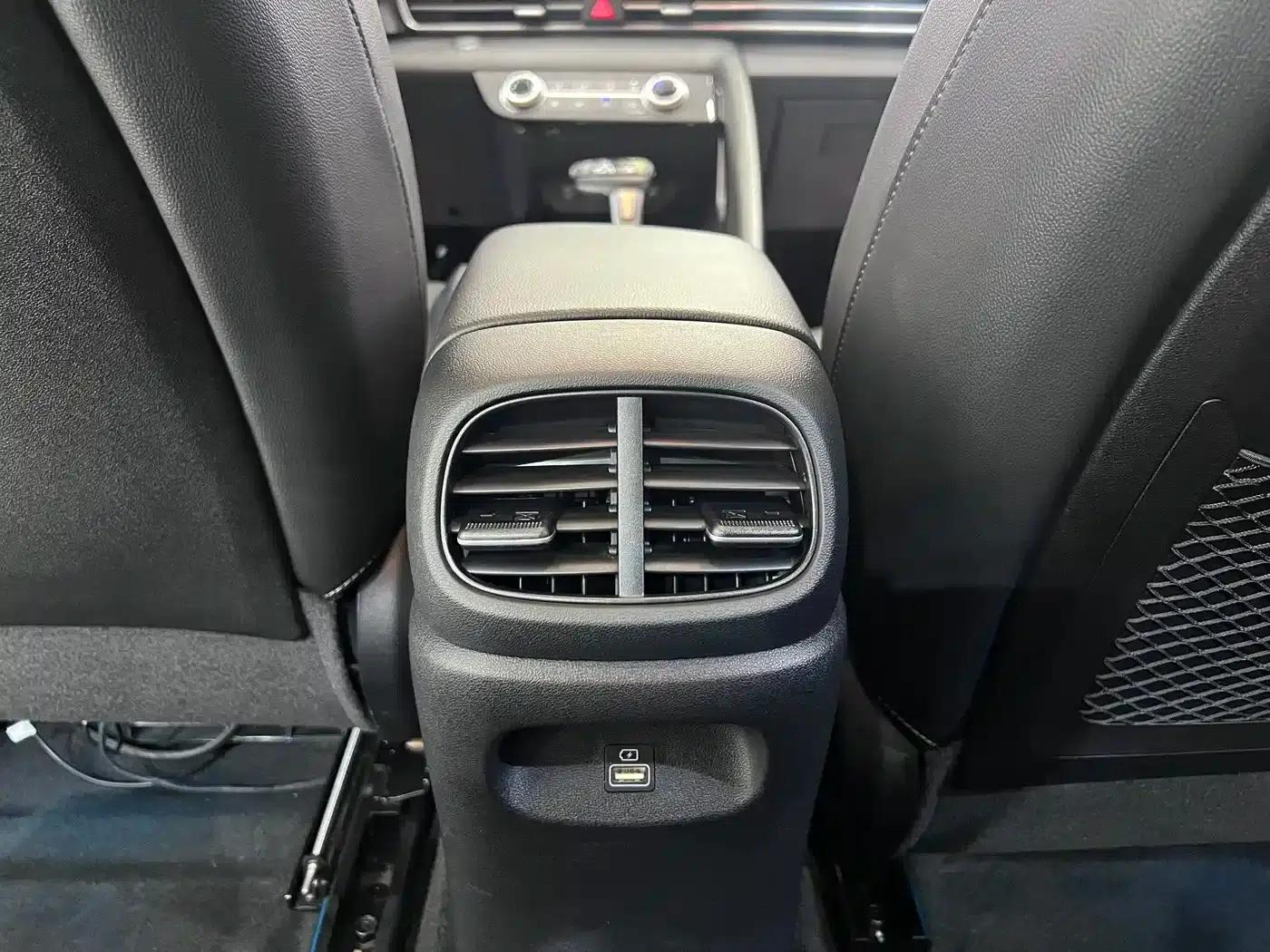 Hyundai Elantra 2022 1.5L CVT GLX Elite Edition — миниатюра 13