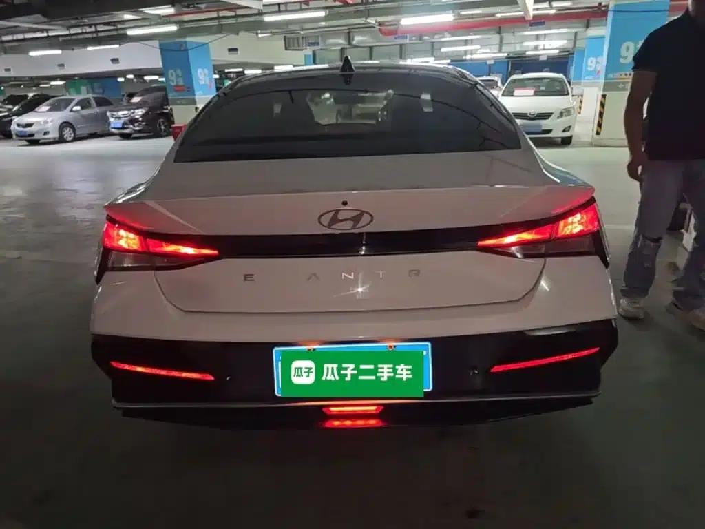 Hyundai Elantra 2023 1.5L CVT GLX Elite Edition — миниатюра 6