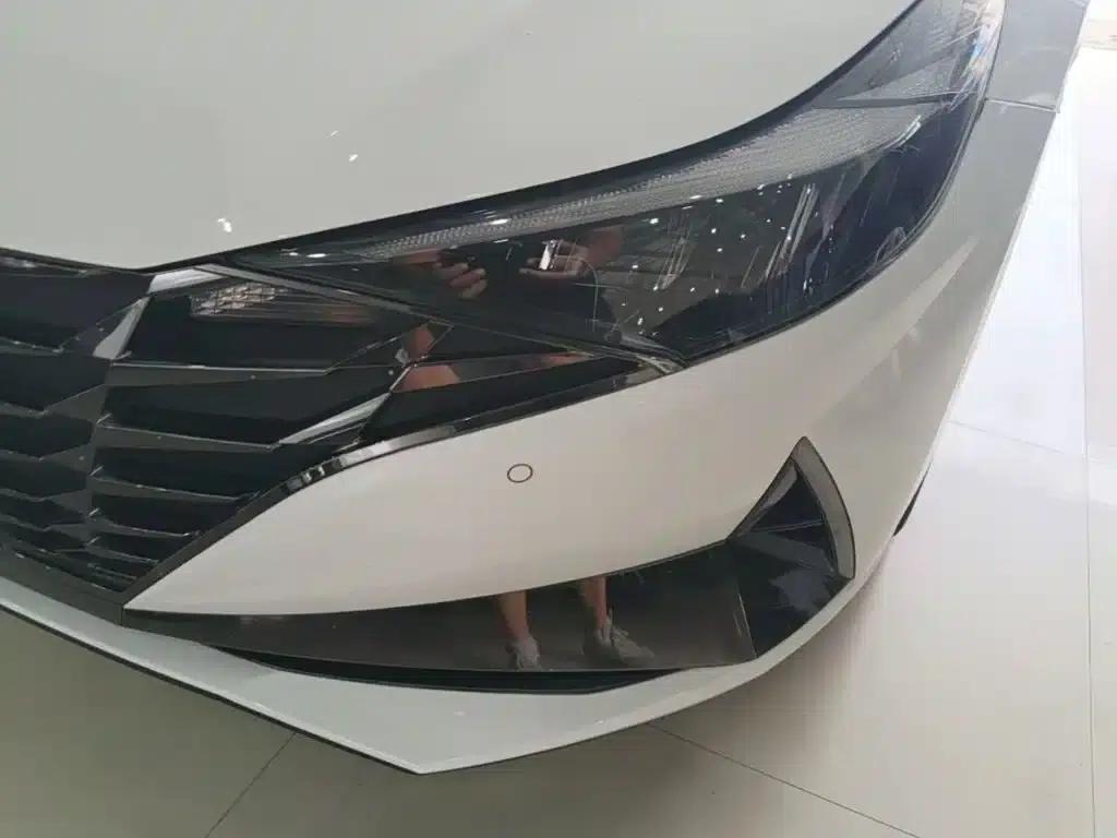 Hyundai Elantra 2021 1.5L CVT GLX Elite Edition — миниатюра 24