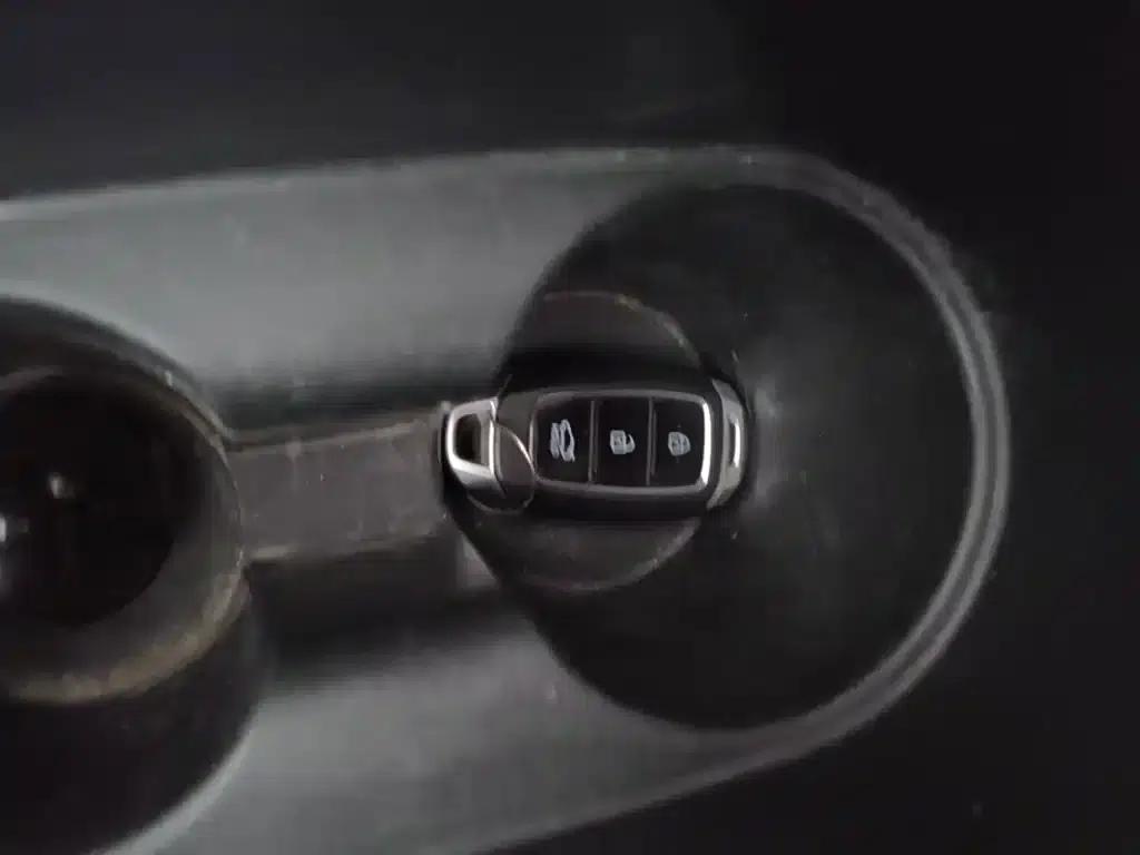 Hyundai Elantra 2021 1.5L CVT GLX Elite Edition — миниатюра 9