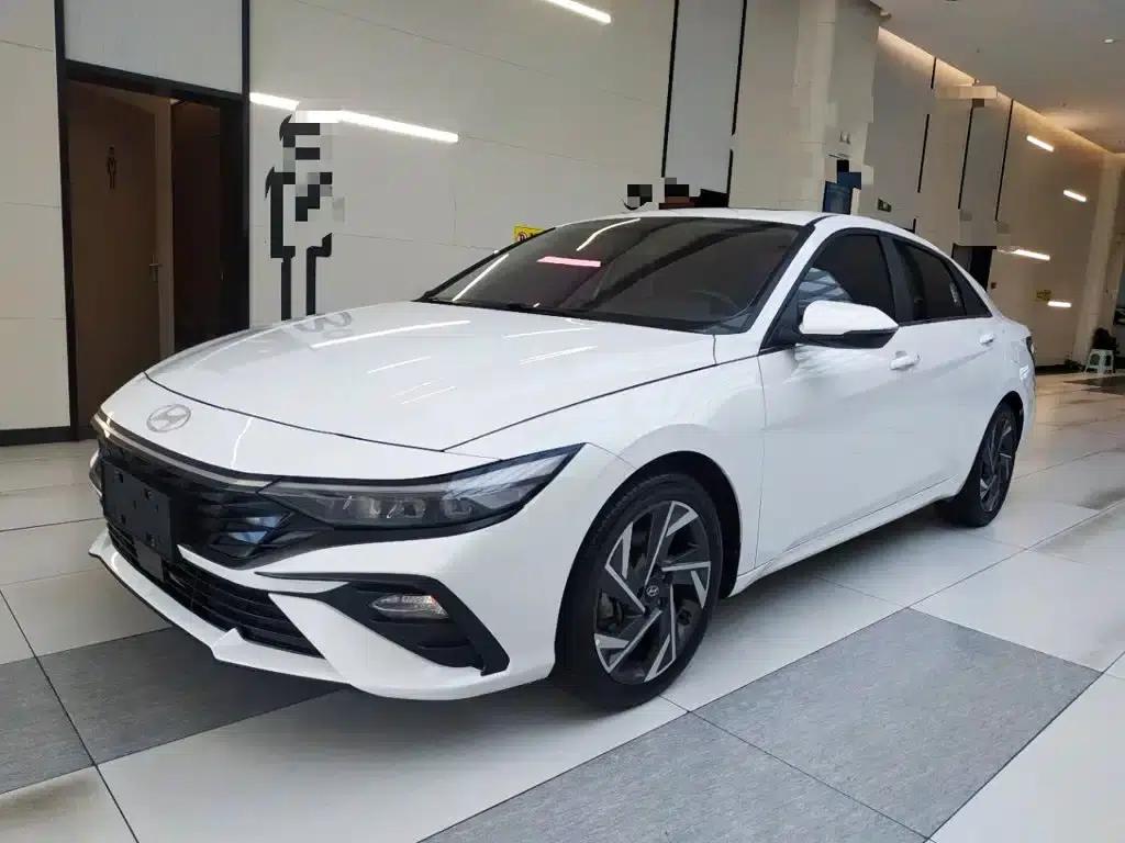 Hyundai Elantra 2023 1.5L CVT GLX Elite Edition — миниатюра 1