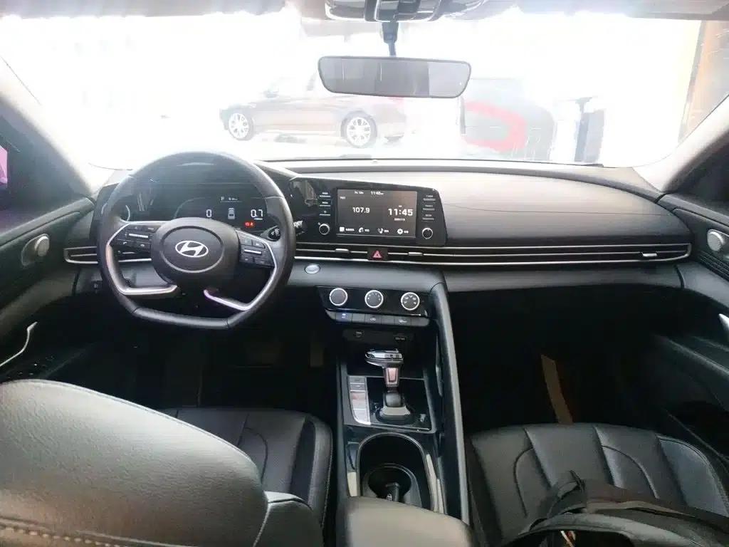 Hyundai Elantra 2023 1.5L CVT GLX Elite Edition — миниатюра 10