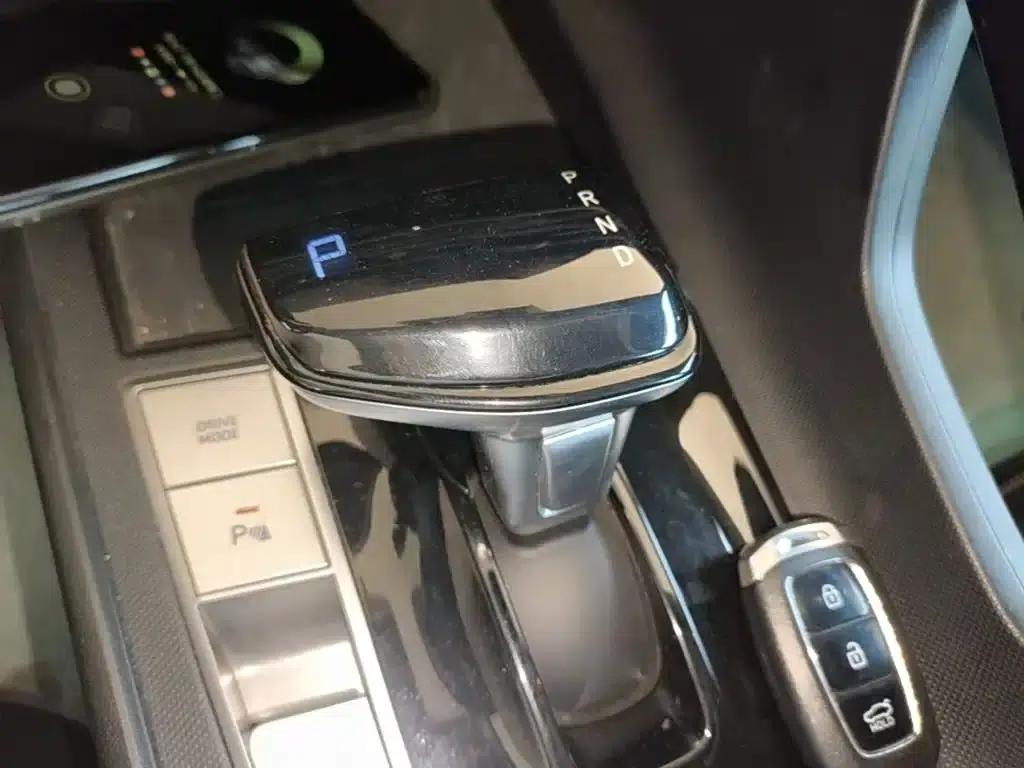 Hyundai Elantra 2021 1.5L CVT TOP Flagship Edition — миниатюра 14