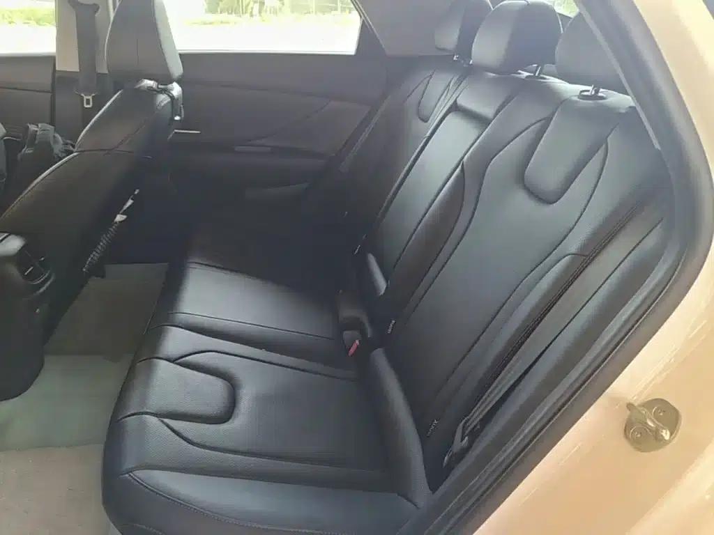 Hyundai Elantra 2021 1.5L CVT TOP Flagship Edition — миниатюра 17
