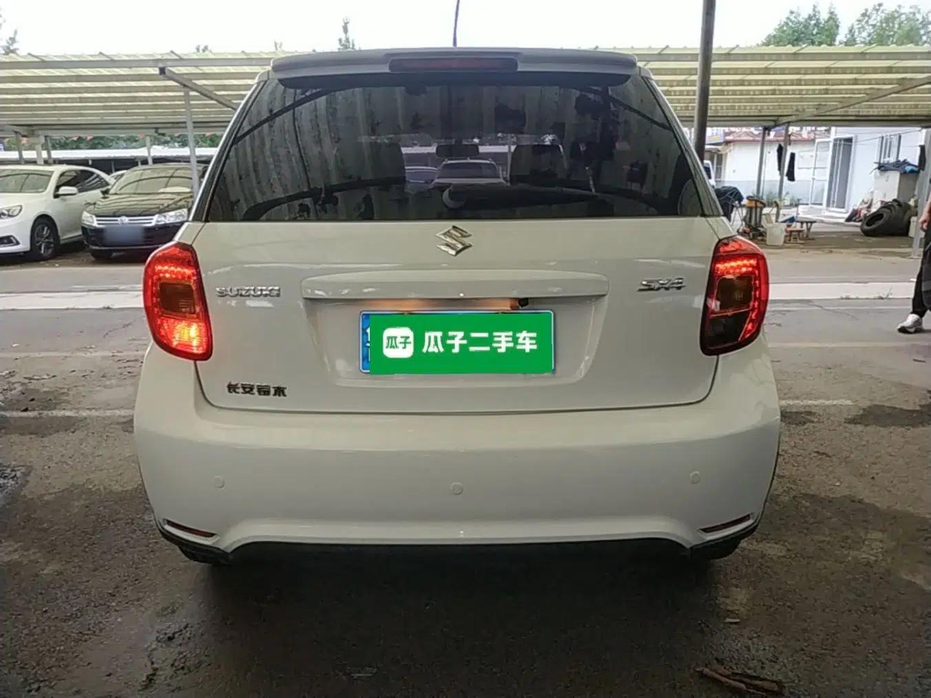 Suzuki SX4 2013 1.6L Automatic CoolRide Model — миниатюра 5