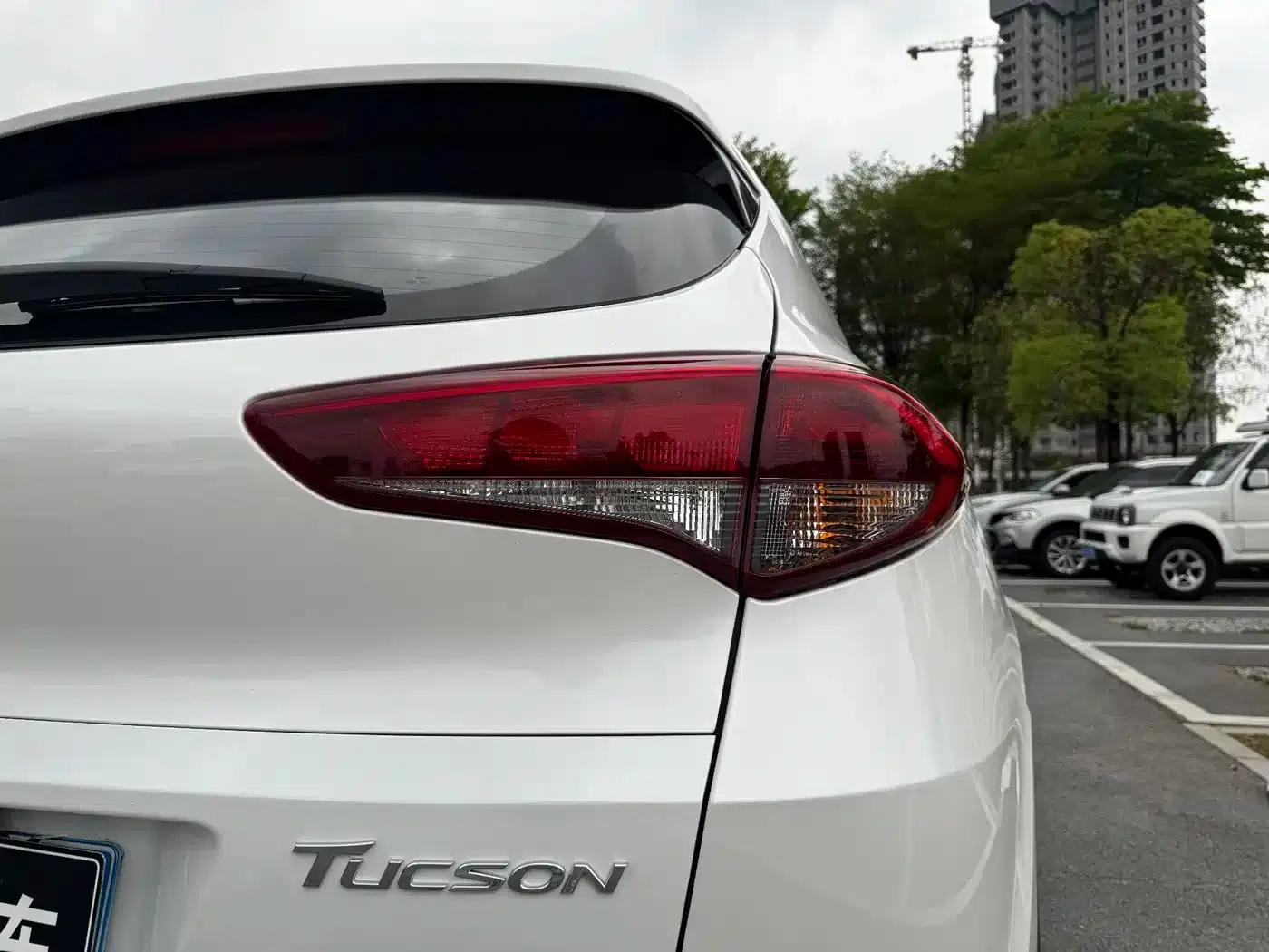 Tucson 2015 1.6T Dual-Clutch Two-Wheel Drive Intelligent Model — миниатюра 17