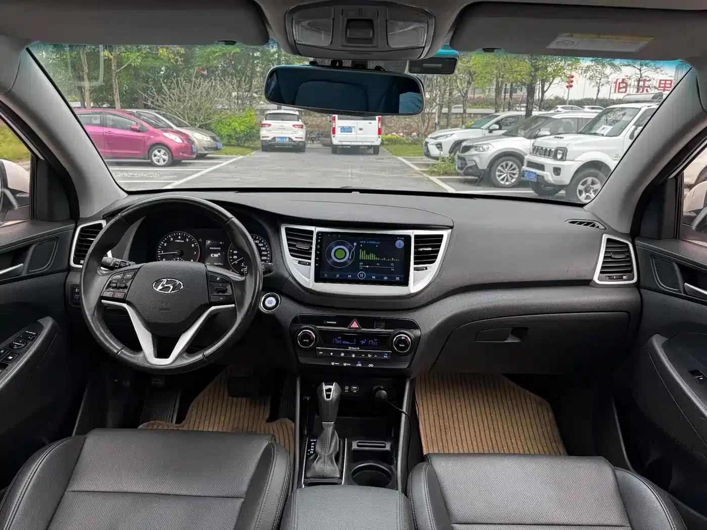 Tucson 2015 1.6T Dual-Clutch Two-Wheel Drive Intelligent Model — миниатюра 6
