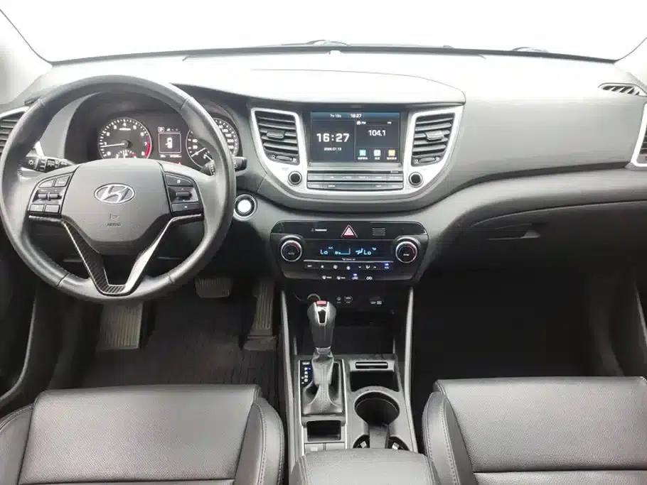 Tucson 2015 1.6T Dual-Clutch Two-Wheel Drive Intelligent Model — миниатюра 12