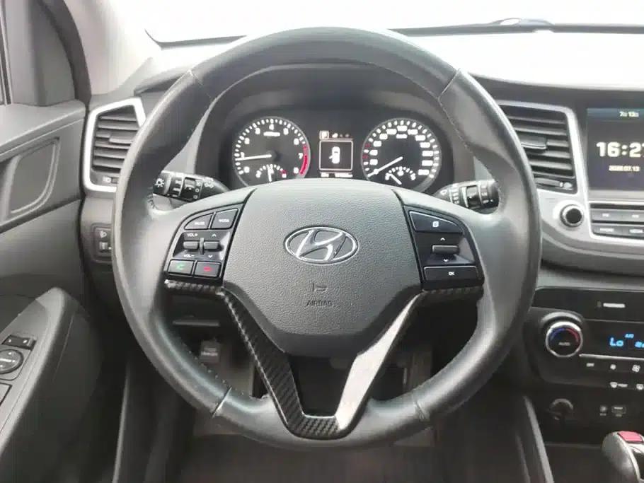 Tucson 2015 1.6T Dual-Clutch Two-Wheel Drive Intelligent Model — миниатюра 15