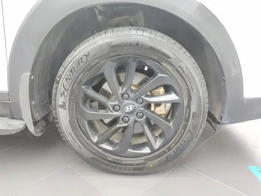 Tucson 2015 1.6T Dual-Clutch Two-Wheel Drive Intelligent Model — миниатюра 6