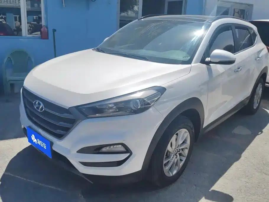 Tucson 2015 2.0L Automatic 2WD Smart Edition — миниатюра 1