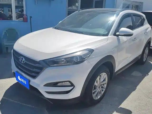 Tucson 2015 2.0L Automatic 2WD Smart Edition