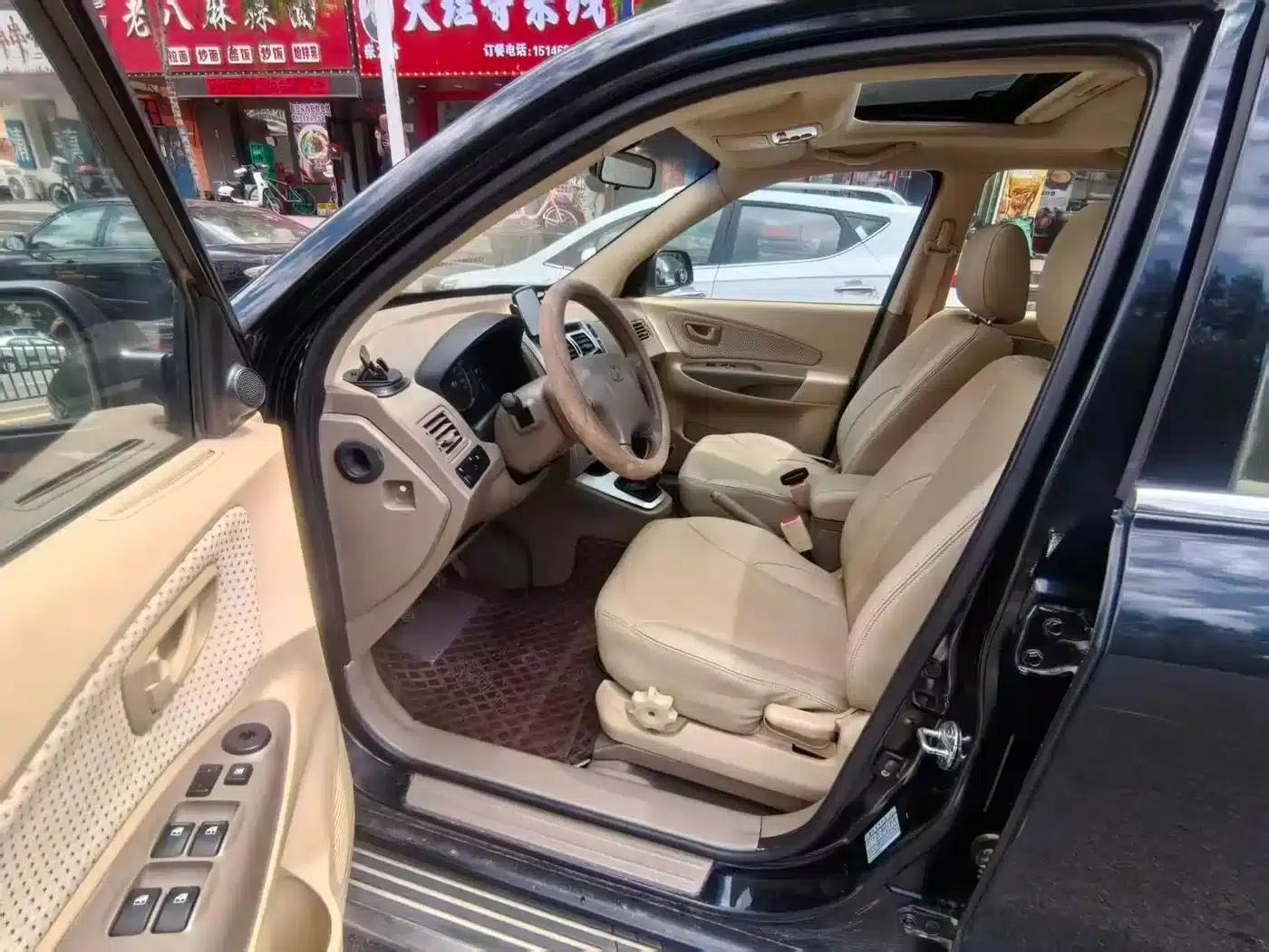 Tucson 2013 2.0L Manual 2WD Fashion Edition — миниатюра 8