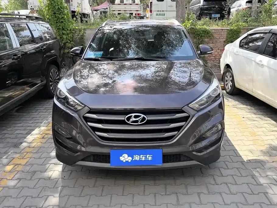 Tucson 2015 1.6T Dual-Clutch Two-Wheel Drive Comfort Model — миниатюра 2
