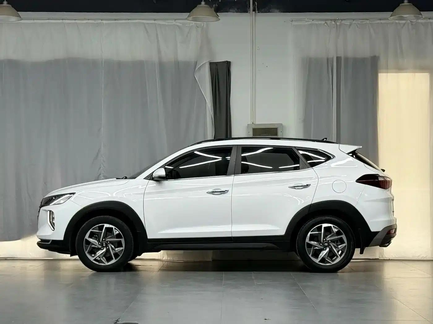 Tucson 2020 280TGDi Dual-Clutch Two-Wheel Drive Fashion Edition (National V Emission Standard) — миниатюра 3