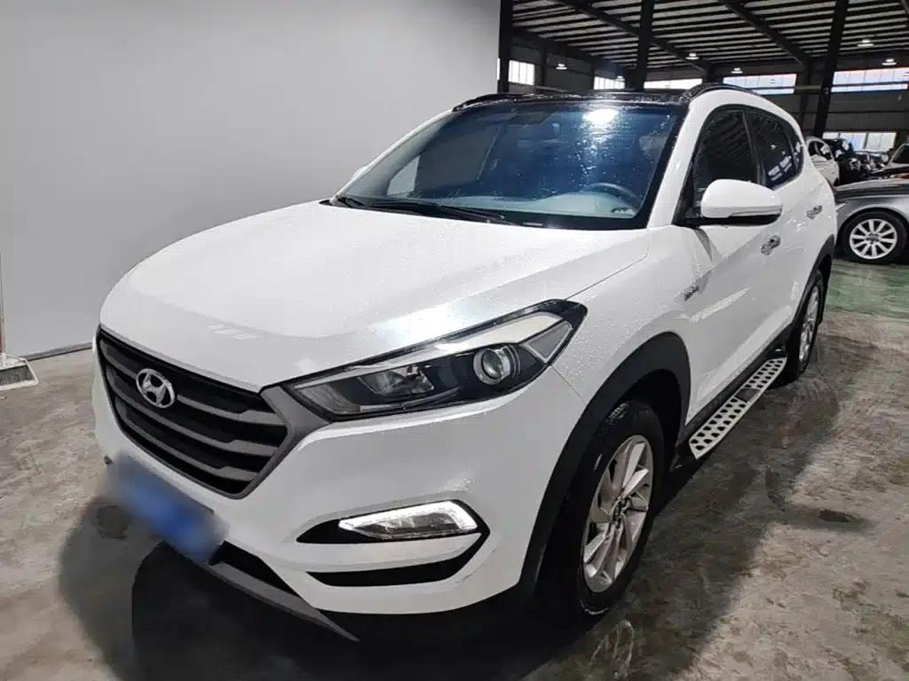 Tucson 2015 1.6T Dual-Clutch Two-Wheel Drive Intelligent Model — миниатюра 1