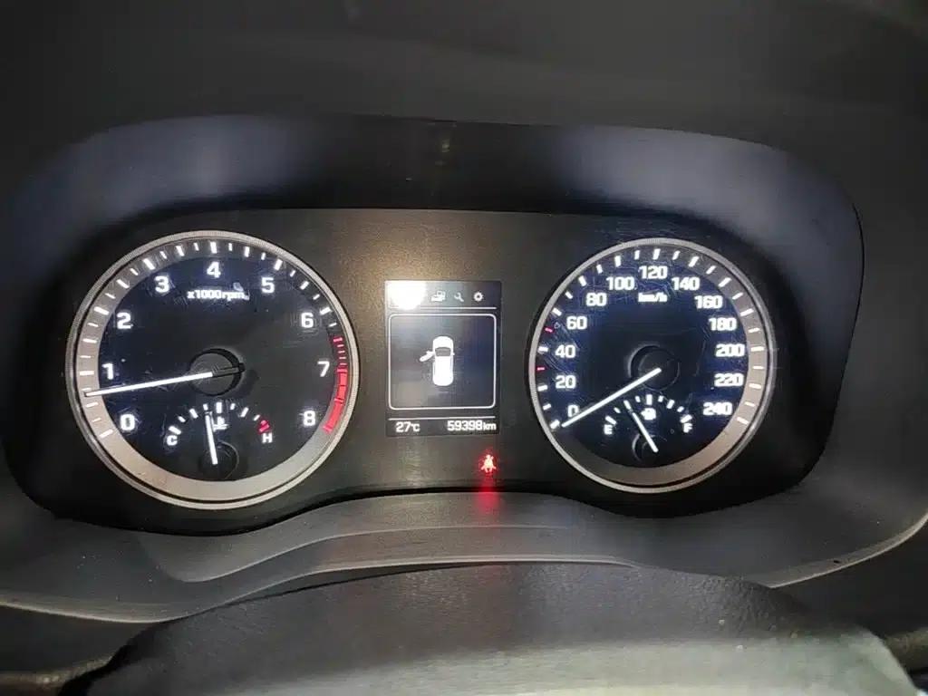 Tucson 2015 1.6T Dual-Clutch Two-Wheel Drive Intelligent Model — миниатюра 12