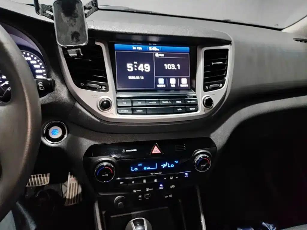Tucson 2015 1.6T Dual-Clutch Two-Wheel Drive Intelligent Model — миниатюра 13