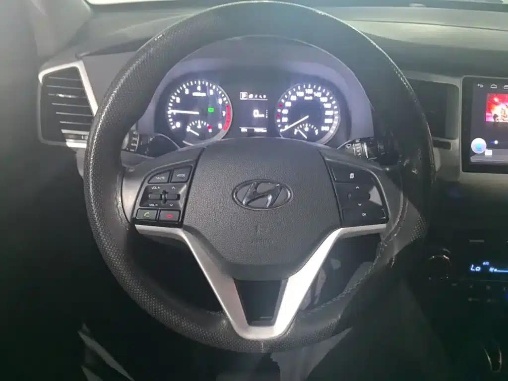 Tucson 2015 1.6T Dual-Clutch Two-Wheel Drive Intelligent Model — миниатюра 11