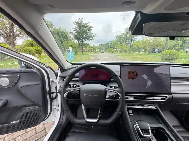 Chery Arrizo 8 PRO 2025 1.6T DCT Comfort Model — миниатюра 23