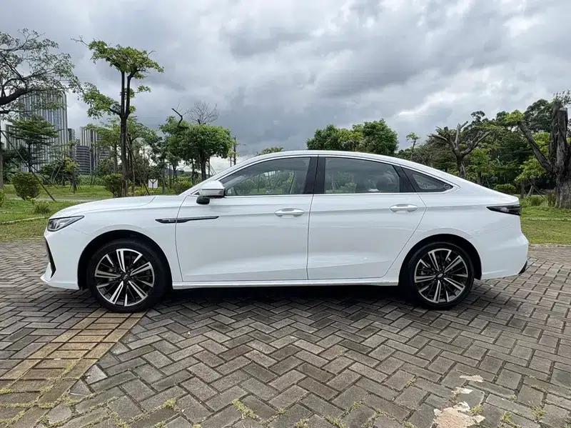 Chery Arrizo 8 PRO 2025 1.6T DCT Comfort Model — миниатюра 4