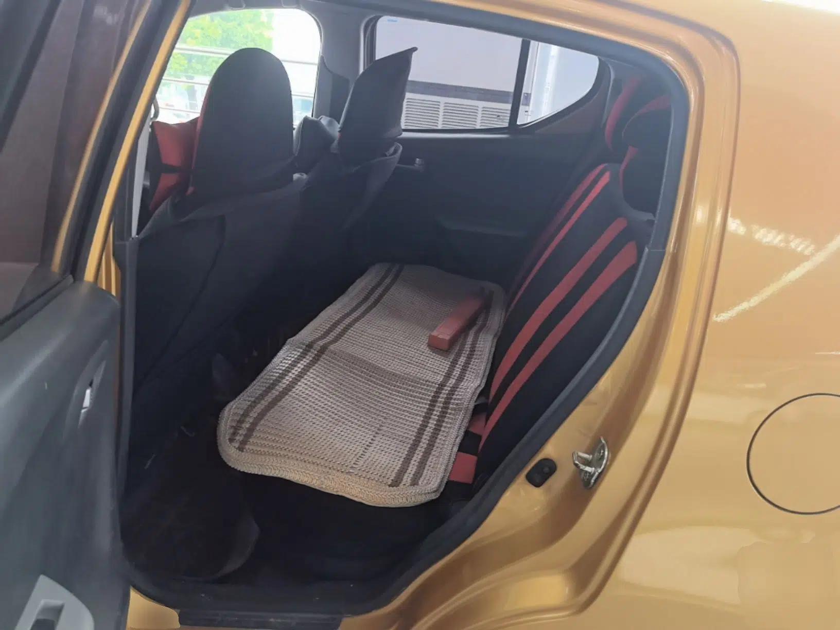 Suzuki Alto 2013 1.0L Automatic Luxury Model — миниатюра 20