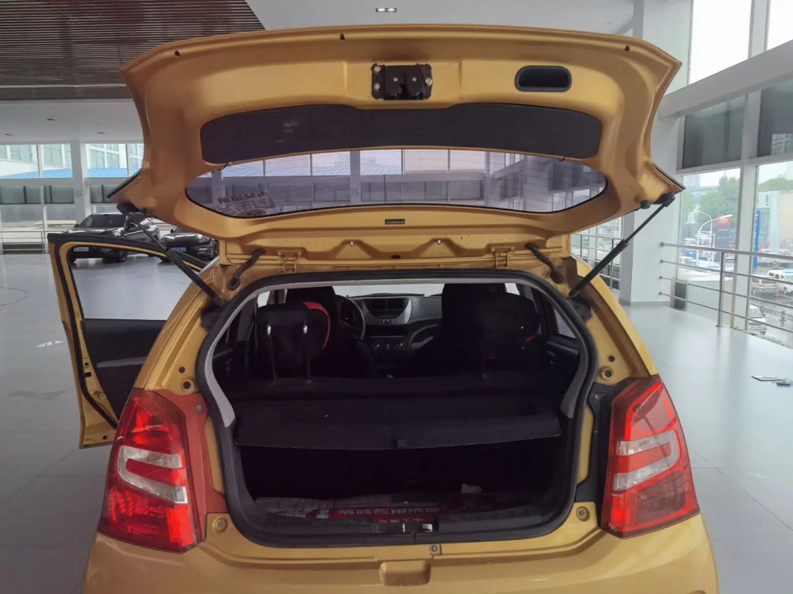 Suzuki Alto 2013 1.0L Automatic Luxury Model — миниатюра 22
