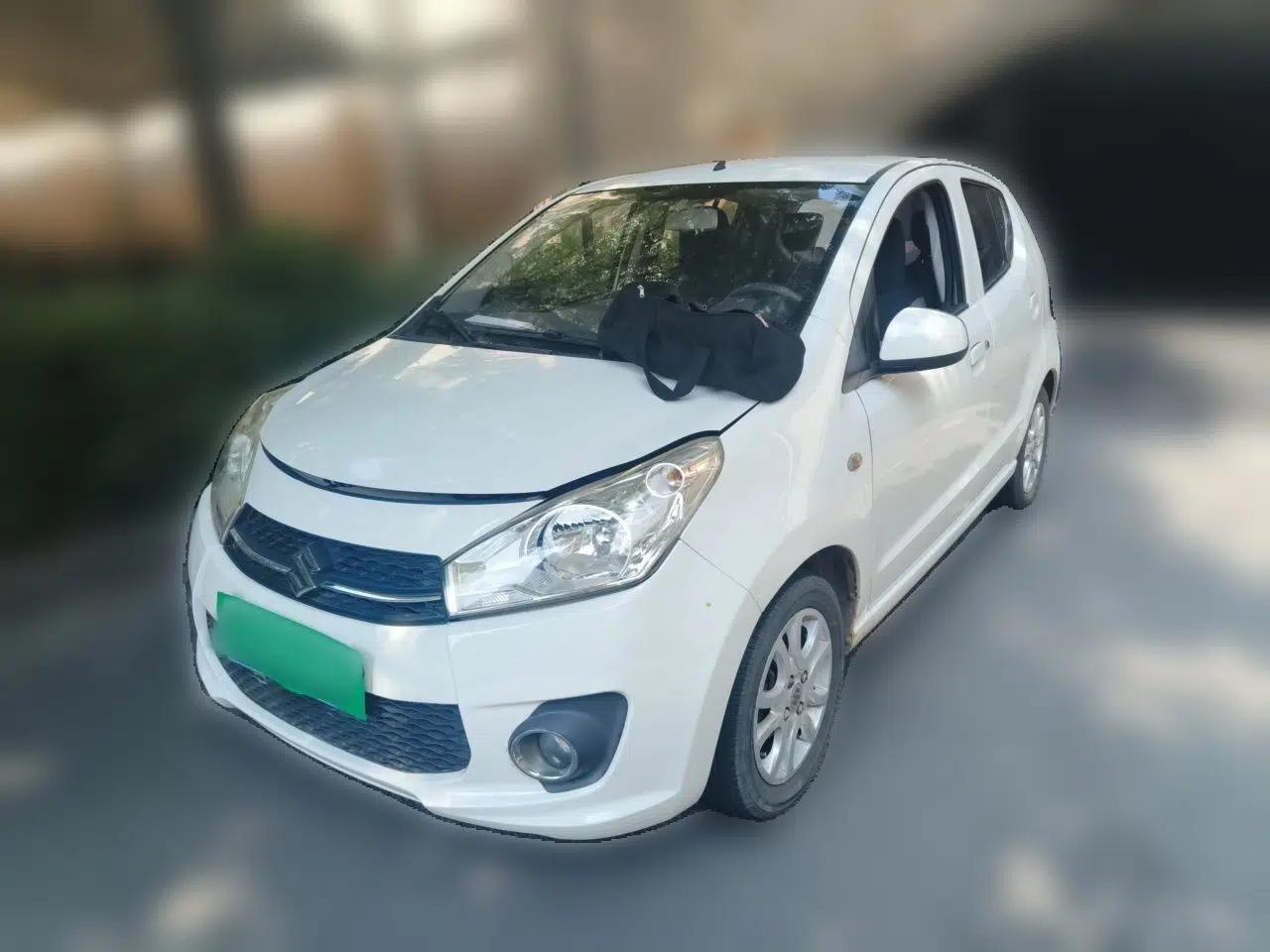 Suzuki Alto 2013 1.0L Automatic Luxury Model — миниатюра 1