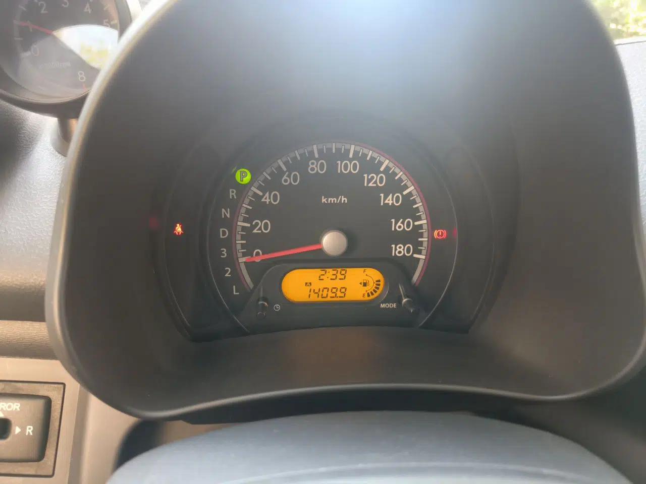 Suzuki Alto 2013 1.0L Automatic Luxury Model — миниатюра 11
