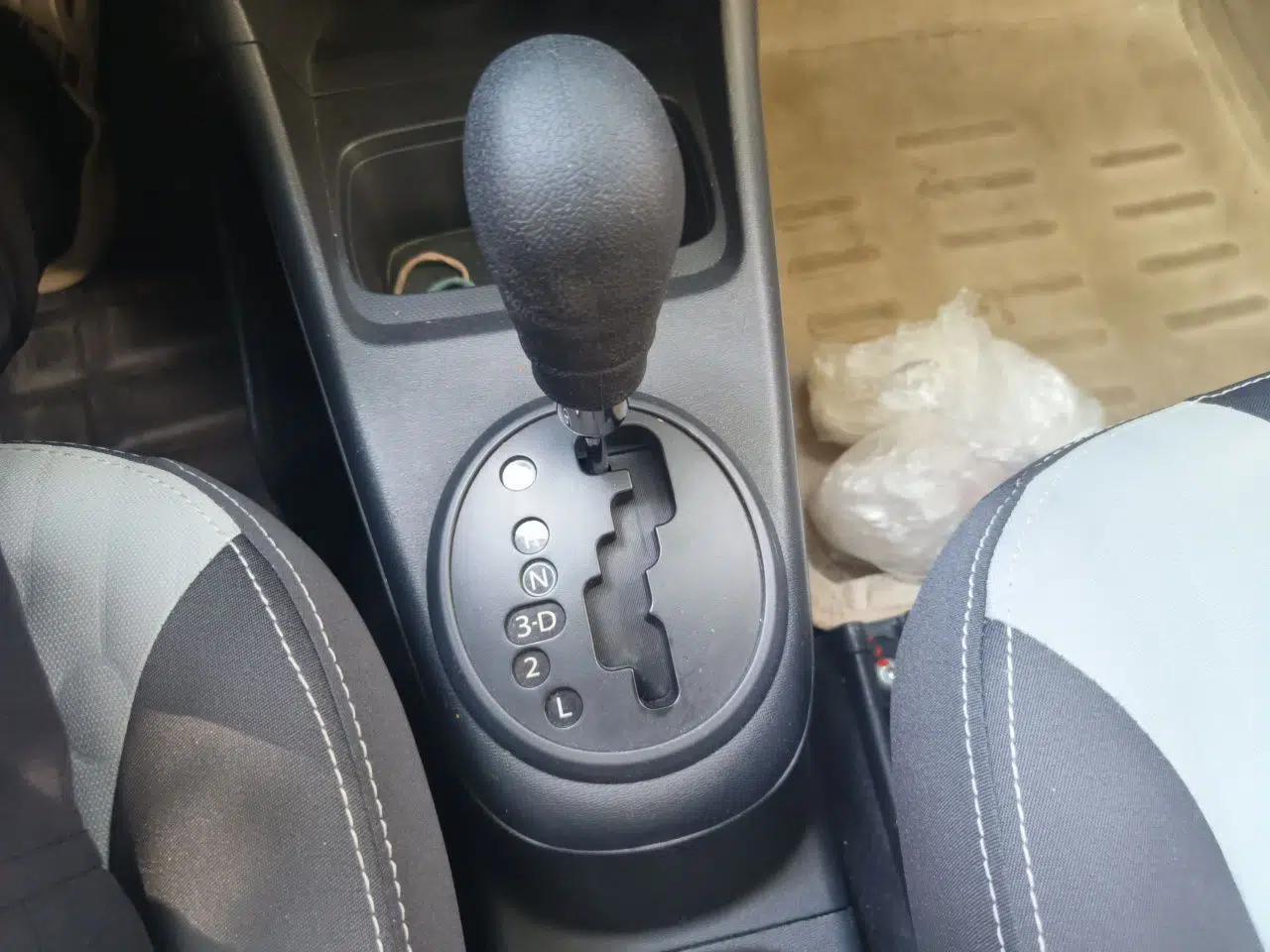 Suzuki Alto 2013 1.0L Automatic Luxury Model — миниатюра 14