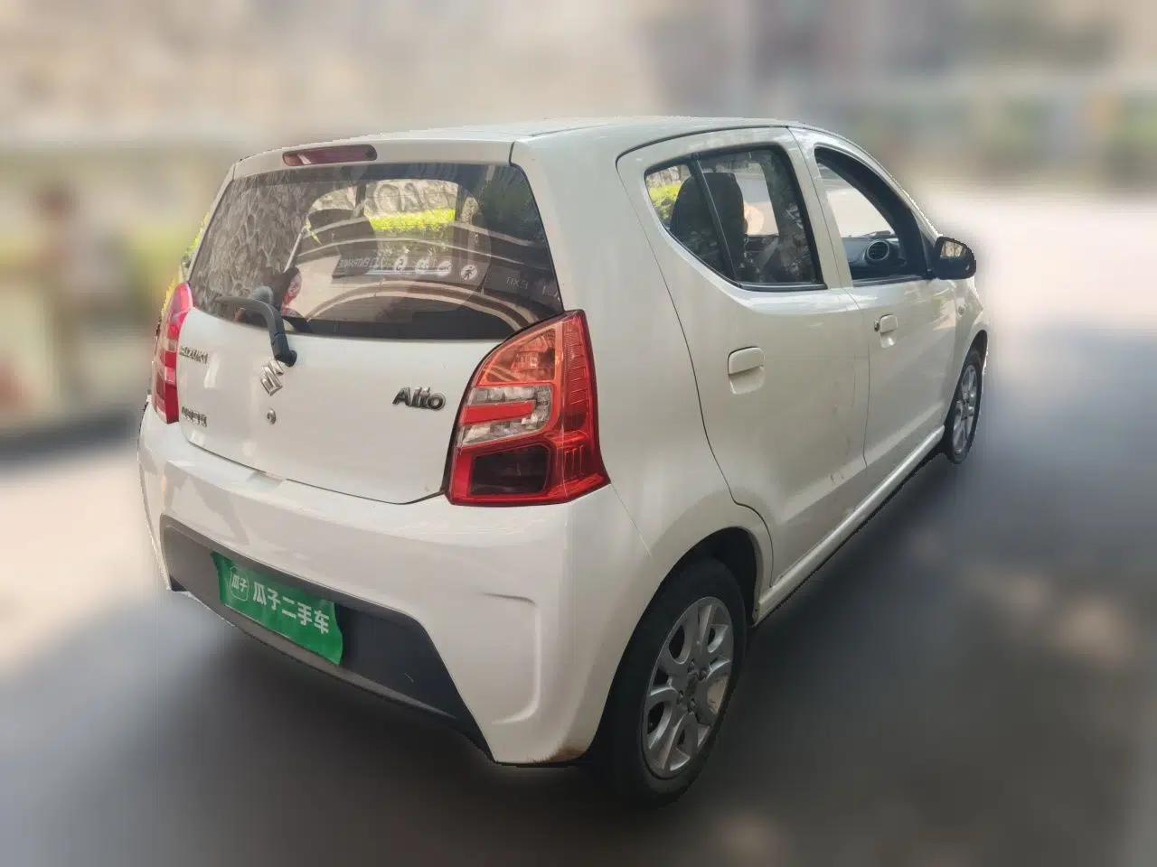 Suzuki Alto 2013 1.0L Automatic Luxury Model — миниатюра 6