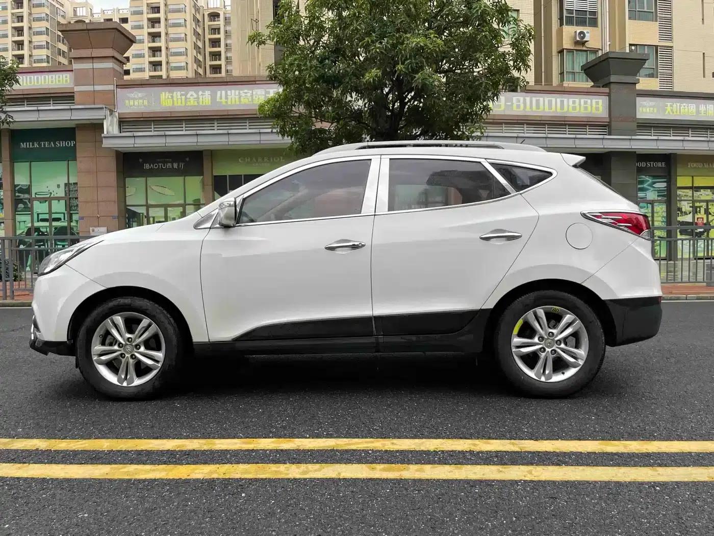 Beijing Hyundai ix35 2013 2.0L Automatic 2WD Smart GLS (National IV Emission Standard) — миниатюра 4