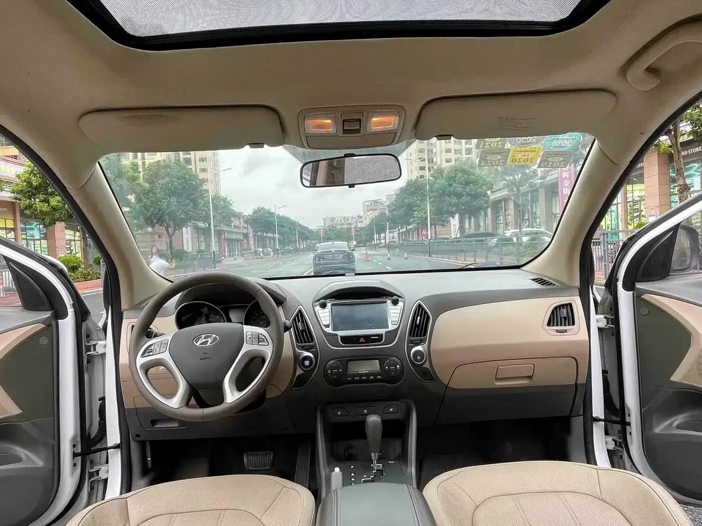 Beijing Hyundai ix35 2013 2.0L Automatic 2WD Smart GLS (National IV Emission Standard) — миниатюра 5