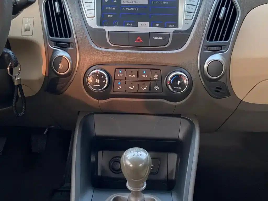 Beijing Hyundai ix35 2013 2.0L Manual 2WD Comfort GL (National IV Emission Standard) — миниатюра 11