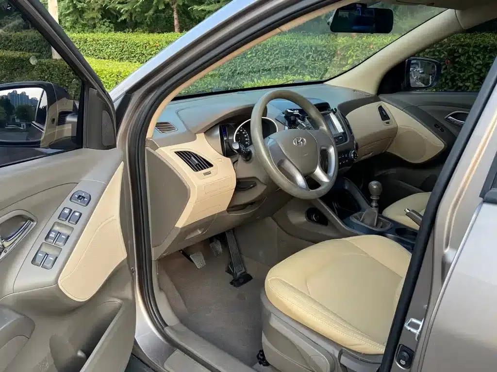Beijing Hyundai ix35 2013 2.0L Manual 2WD Comfort GL (National IV Emission Standard) — миниатюра 4