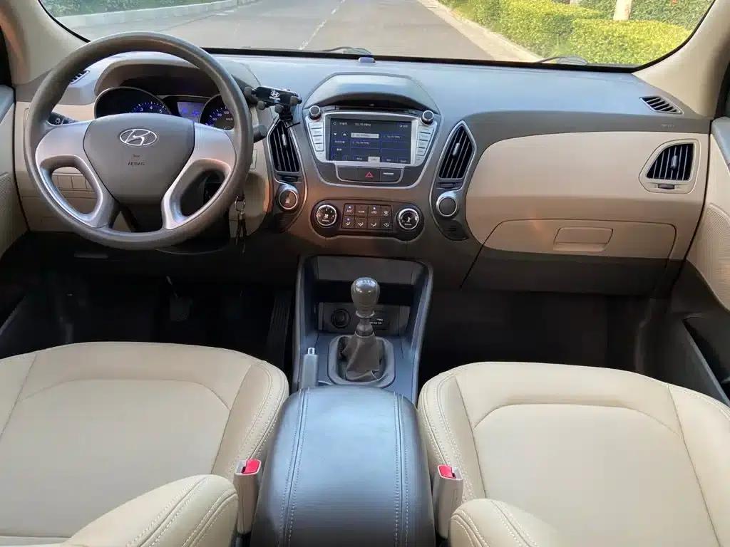 Beijing Hyundai ix35 2013 2.0L Manual 2WD Comfort GL (National IV Emission Standard) — миниатюра 10