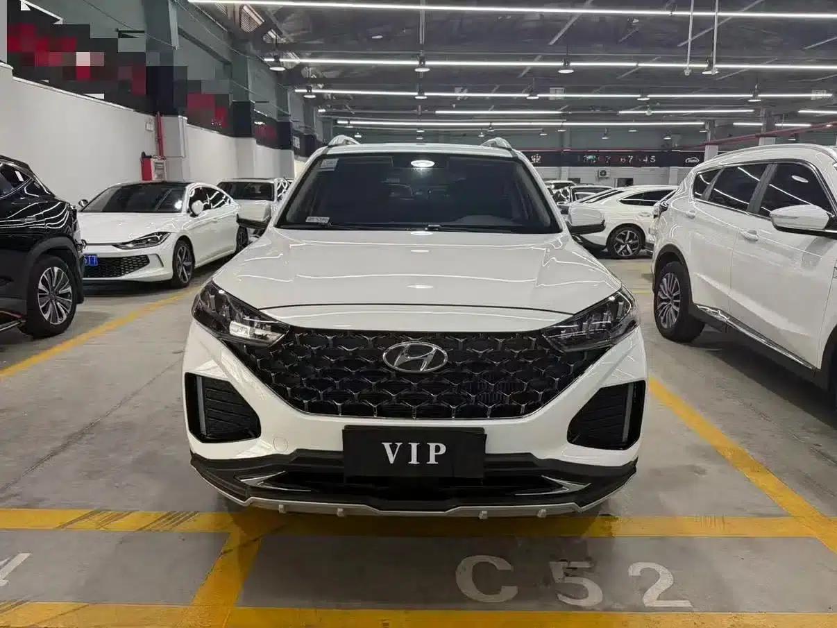 Beijing Hyundai ix35 2021 240TGDi DCT 2WD GLS Leading Edition — миниатюра 2