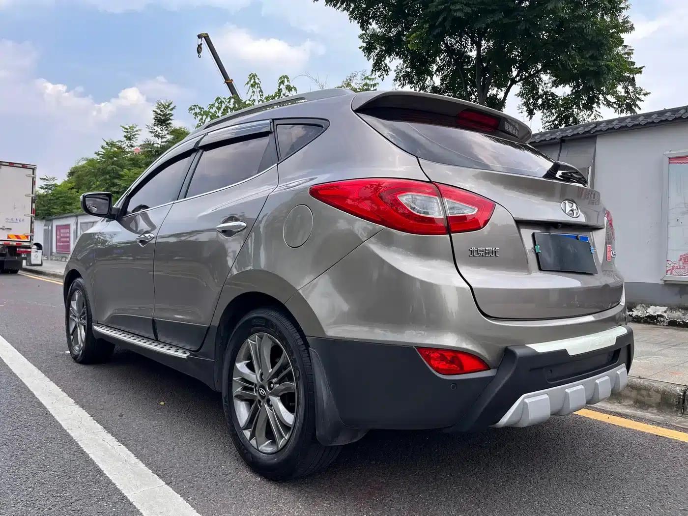 Beijing Hyundai ix35 2015 2.0L Automatic 2WD Smart Model (National V Emission Standard) — миниатюра 11