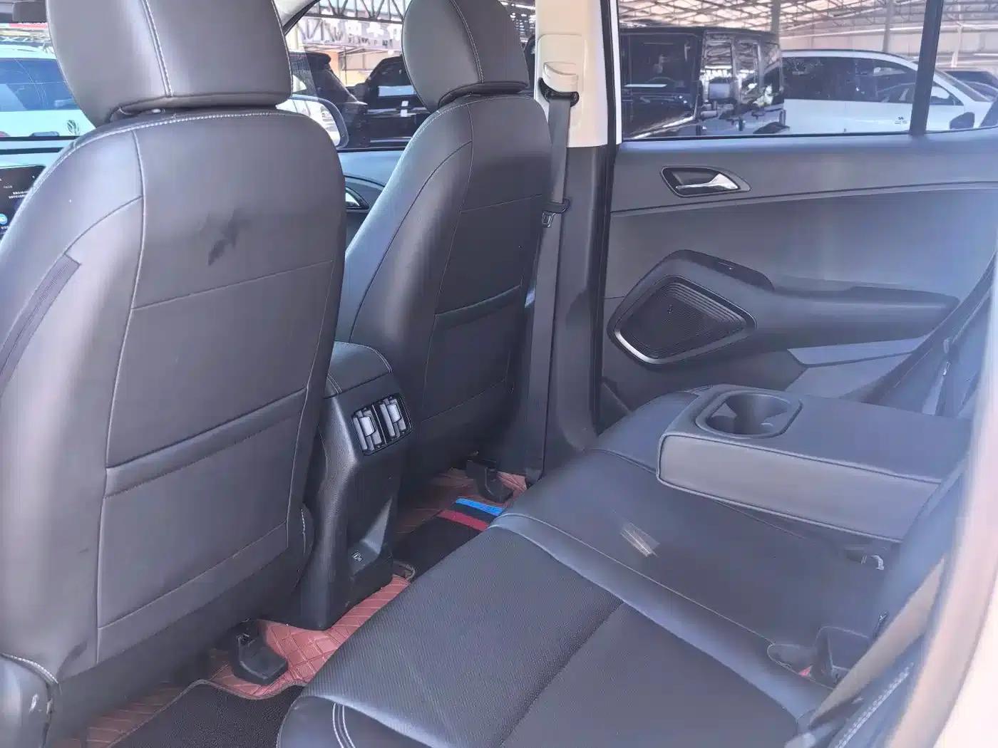 Beijing Hyundai ix35 2021 2.0L Automatic 2WD GLS Leading Edition — миниатюра 8