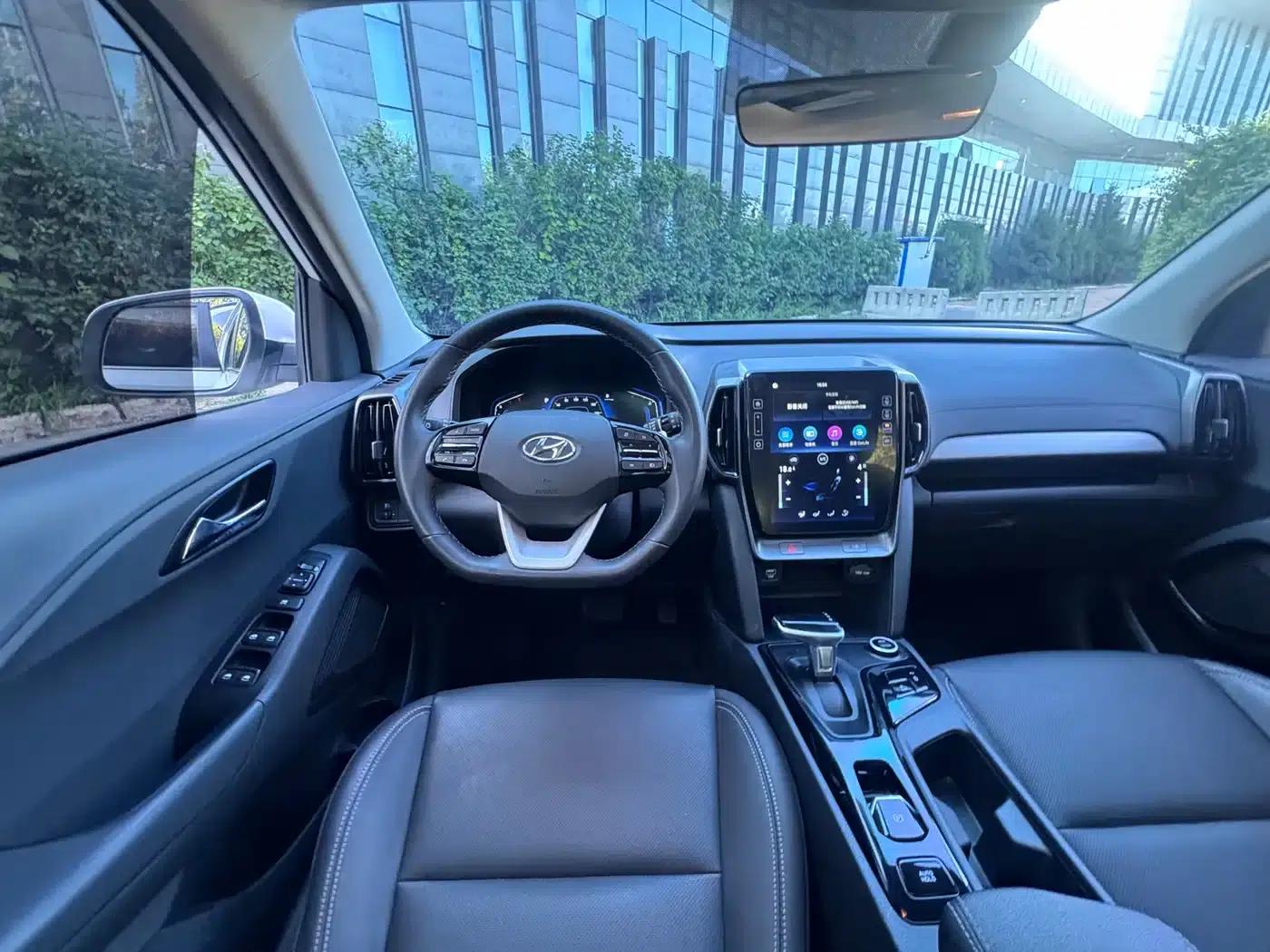 Beijing Hyundai ix35 2021 240TGDi DCT 2WD GLS Leading Edition — миниатюра 10
