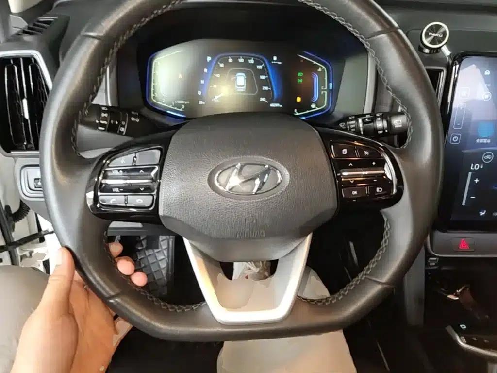 Beijing Hyundai ix35 2021 2.0L Automatic 2WD GLS Leading Edition — миниатюра 7