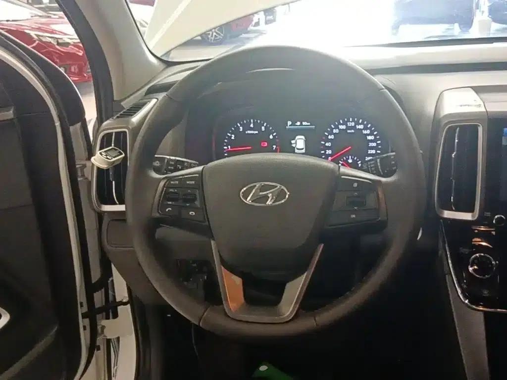 Beijing Hyundai ix35 2019 2.0L Automatic 2WD Smart & Enjoy Edition (National V Emission Standard) — миниатюра 11